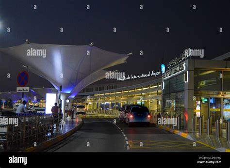 abu dhabi airport arrivals today.